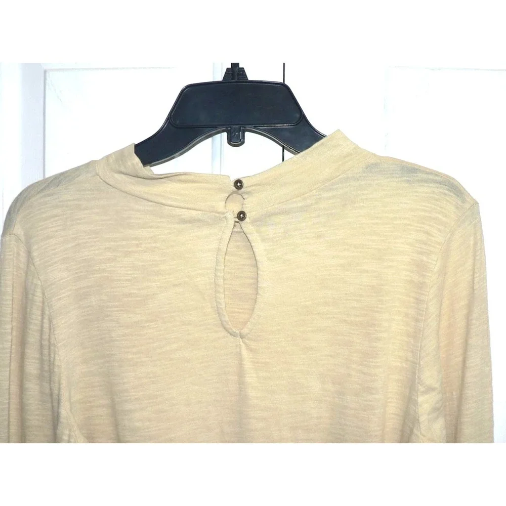 Free‎ People Women's Hooked on the Cuff Long Sleeve Embellished Top Wheat Medium